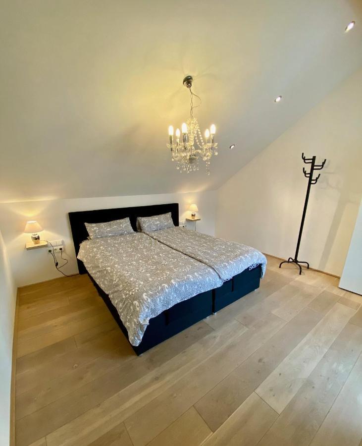 Luxurioeses Studio Im Zentrum, Balkon, Kamin, Klima Apartment Ravensburg Bagian luar foto