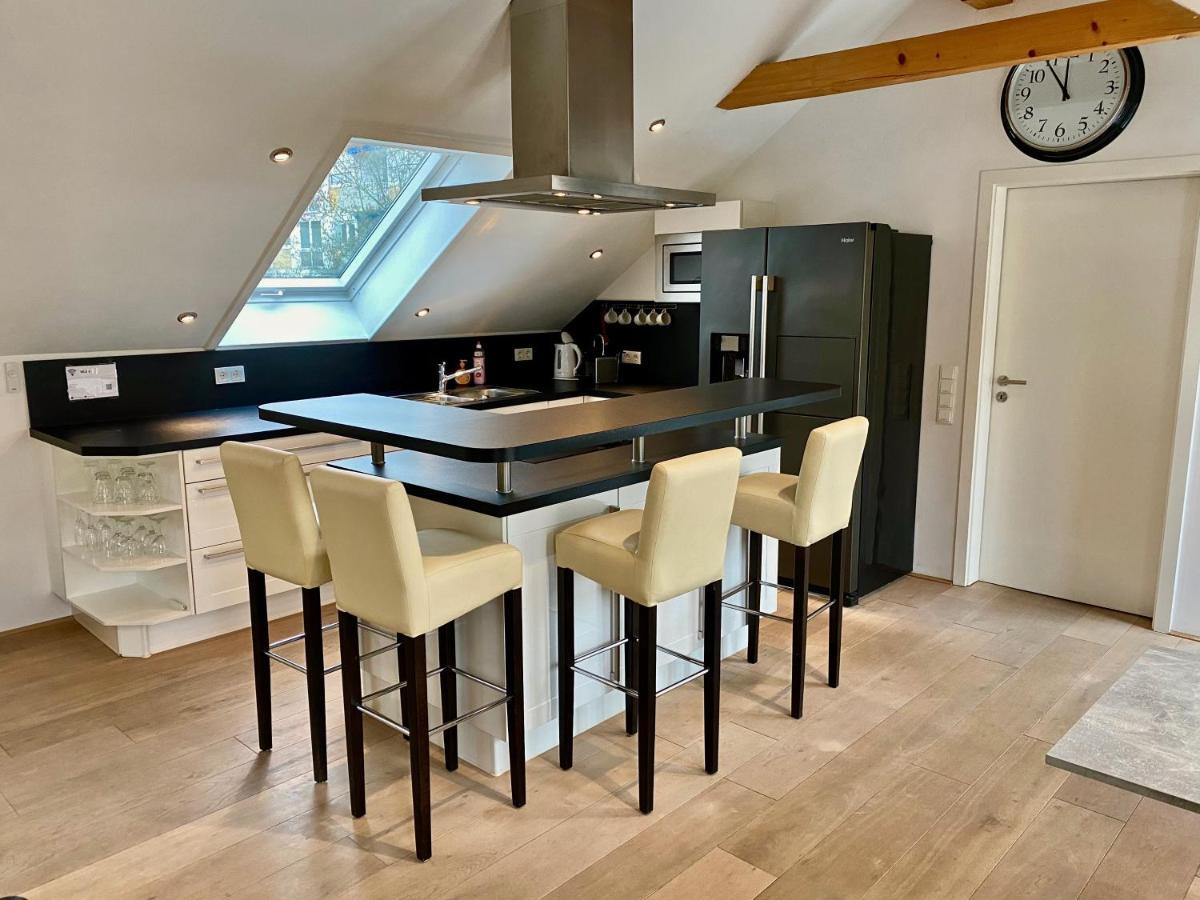 Luxurioeses Studio Im Zentrum, Balkon, Kamin, Klima Apartment Ravensburg Bagian luar foto